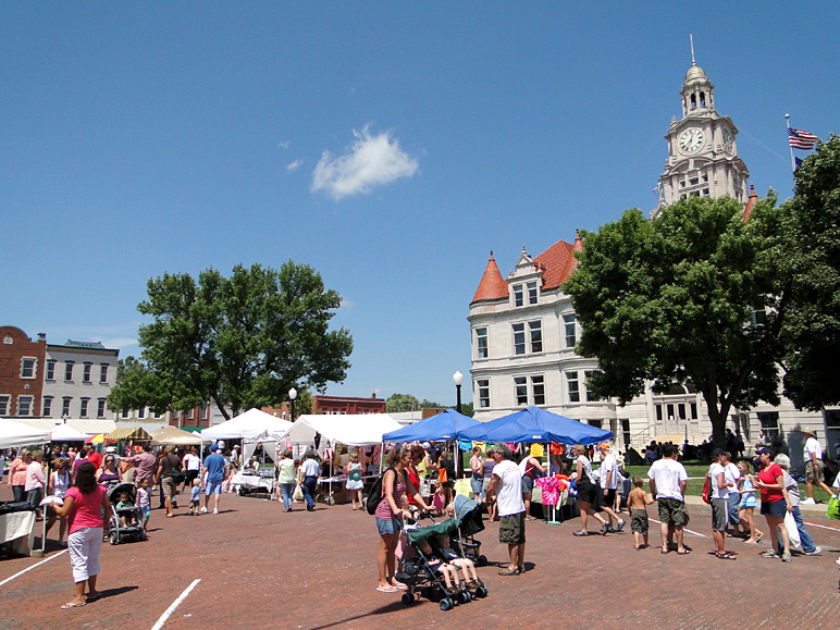 The Adel Town Square (182.50 KB)