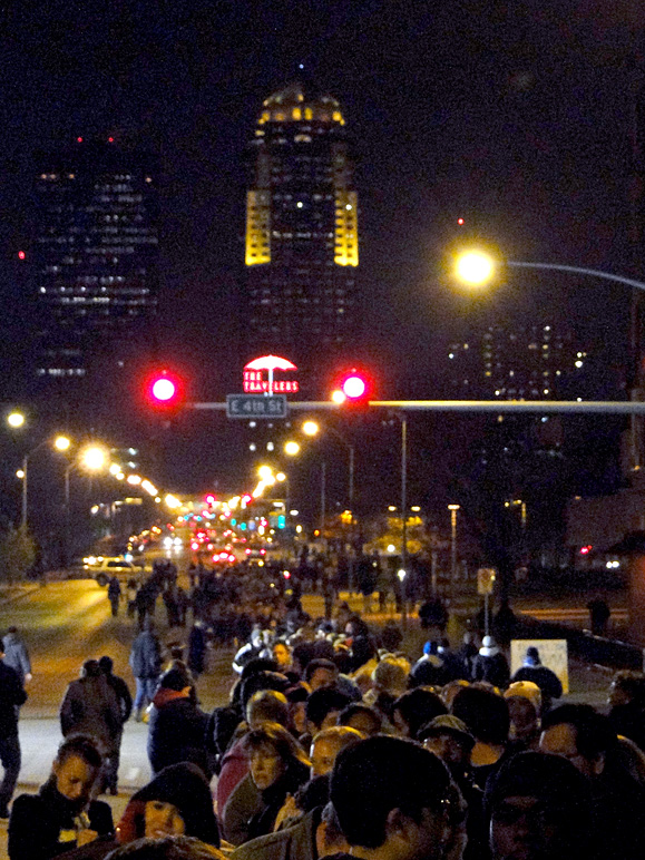 This is a line to see the president in Des Moines the night before the election (259.93 KB)