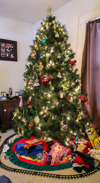 This is our tree after presents had been opened. (297.08 KB)