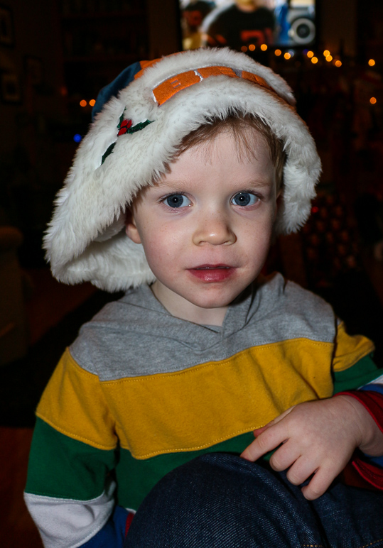 Lucas, rocking the Bears Santa hat. (200.66 KB)