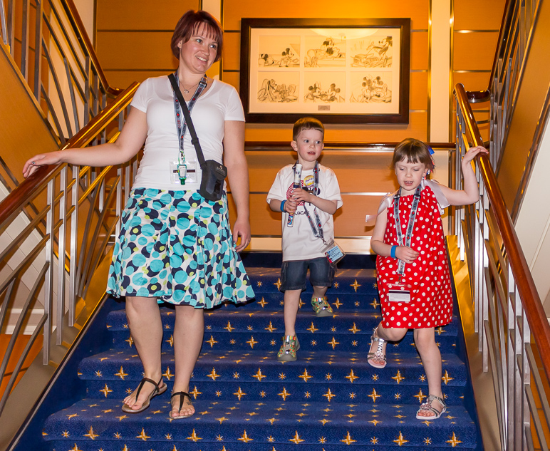 Anna, Lucas, and Katelyn coming down the stairs. (410.97 KB)