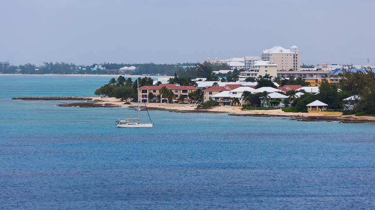 Grand Cayman was definitely inviting. (186.84 KB)