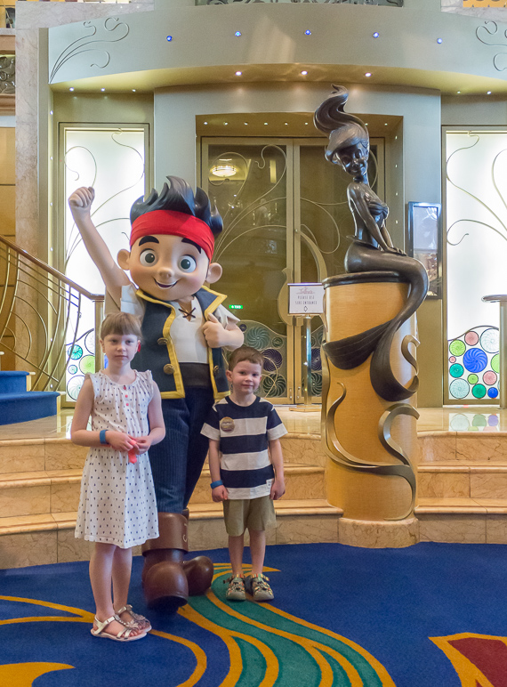 Kate and Luke with Jake in front of Ariel (294.89 KB)