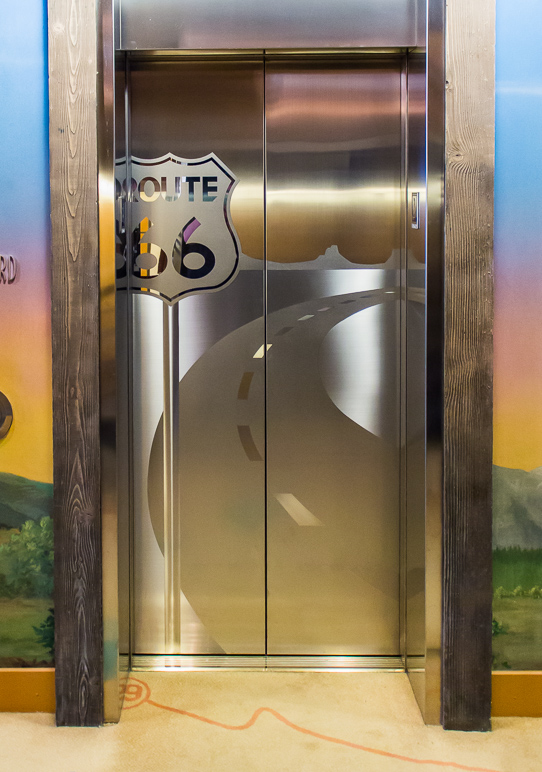The Route 66 theming on the elevator doors was kind of cool. (209.74 KB)