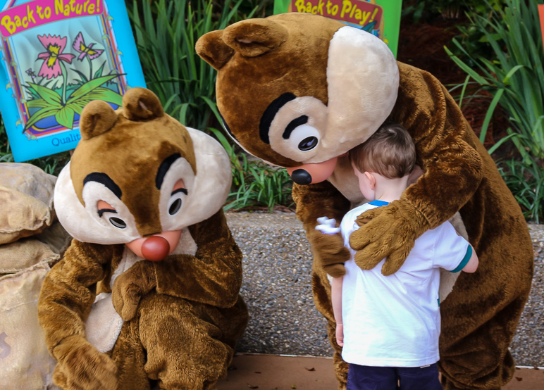 Chip and Dale with Lucas (298.51 KB)