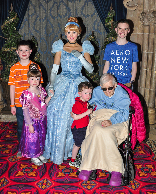 Jake, Drew, Kate, Luke and Grandma Kokke with Cinderella (448.67 KB)