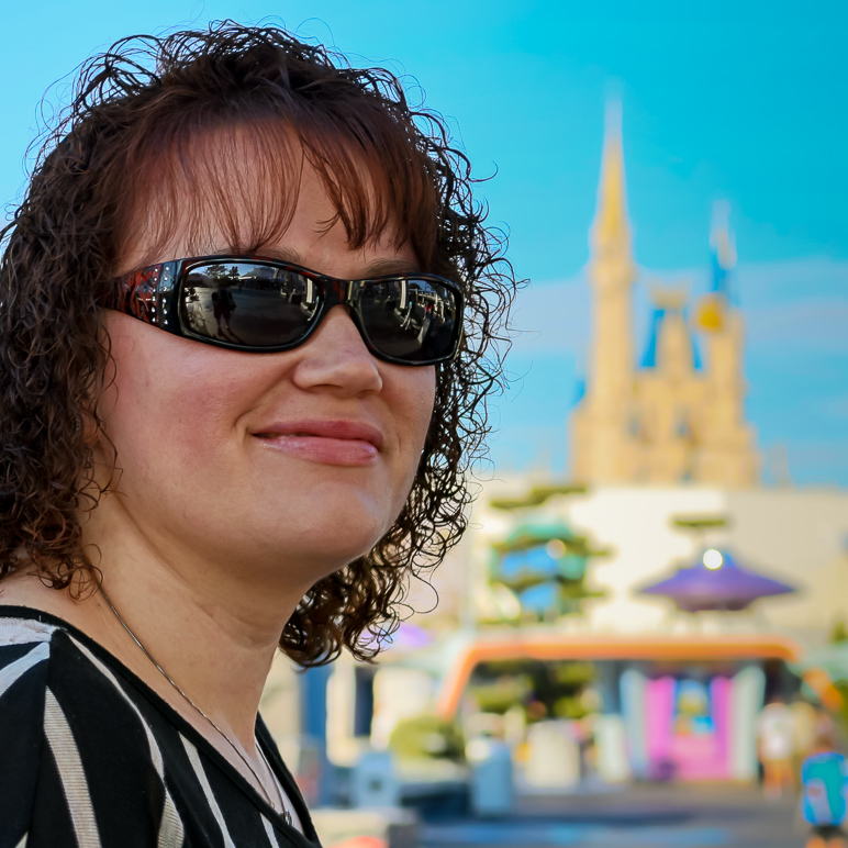 I got a photo of Anna with Cinderella Castle faintly in the background. (277.75 KB)