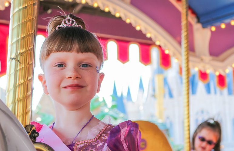 Katelyn on the carousel at Magic Kingdom (192.80 KB)
