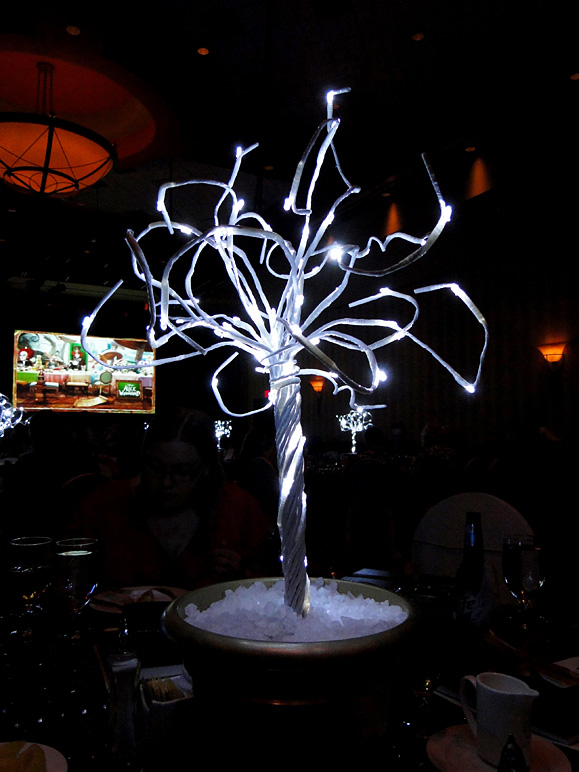 A centerpiece at the Awards Banquet (155.17 KB)