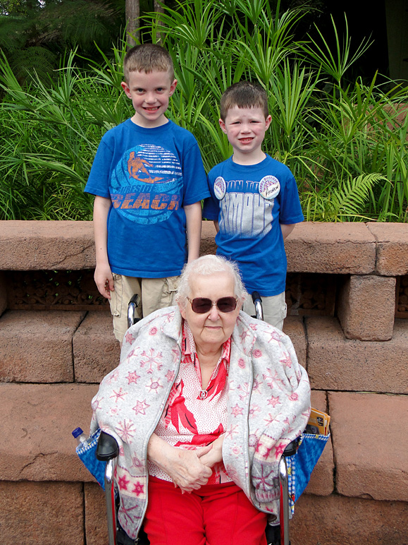 Jacob, Andrew and Grandma (324.83 KB)