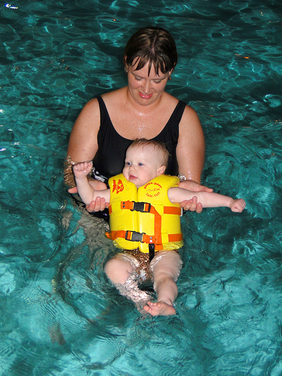 Kate going for a swim (258.84 KB)