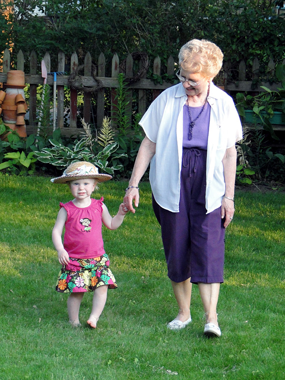 Katelyn with my grandma (287.97 KB)