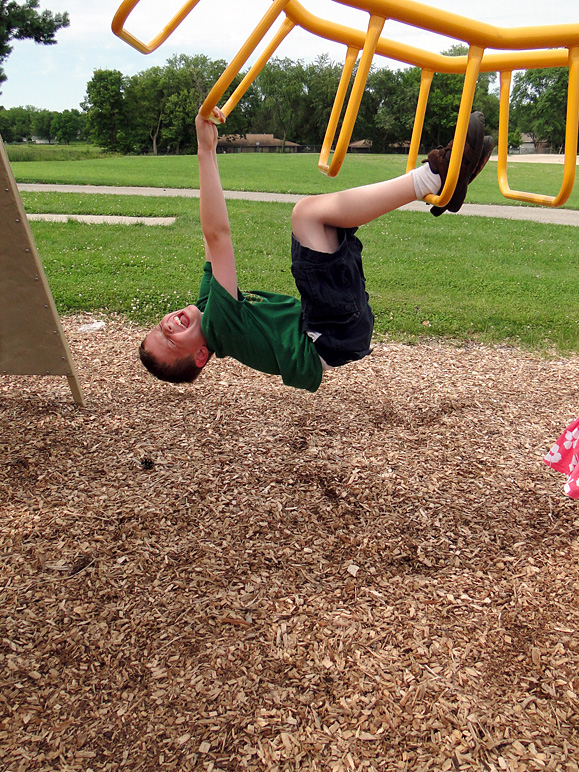 I don't think Jacob was in excruciating pain, but it kinda looks that way, doesn't it? (383.54 KB)