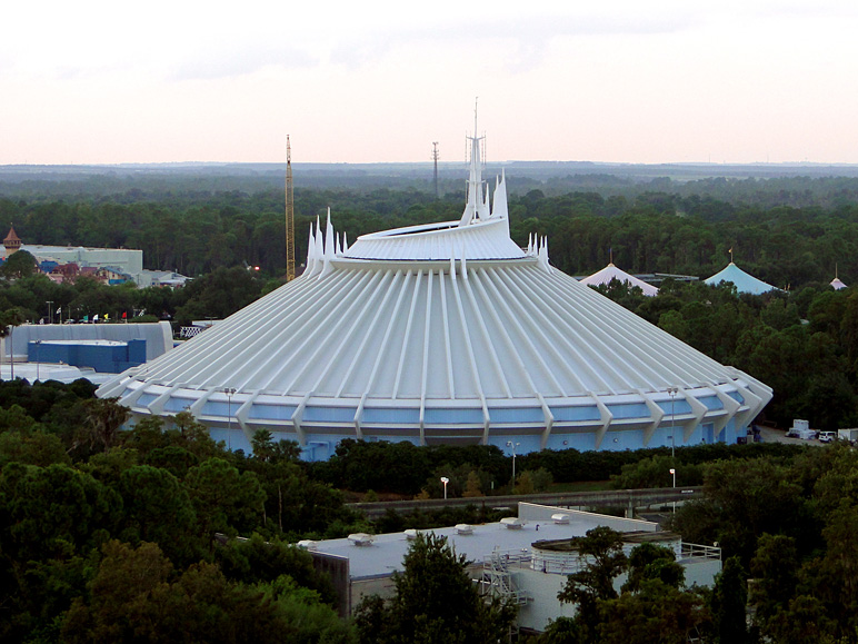 That's Space Mountain (205.49 KB)