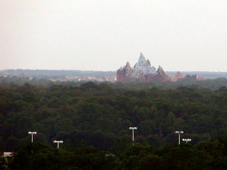 Mount Everest from the Bay Lake Tower roof (176.80 KB)