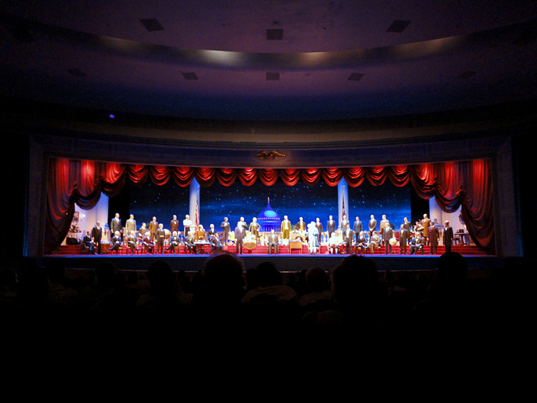 I realize I'm a nerd for enjoying the Hall of Presidents. (152.83 KB)