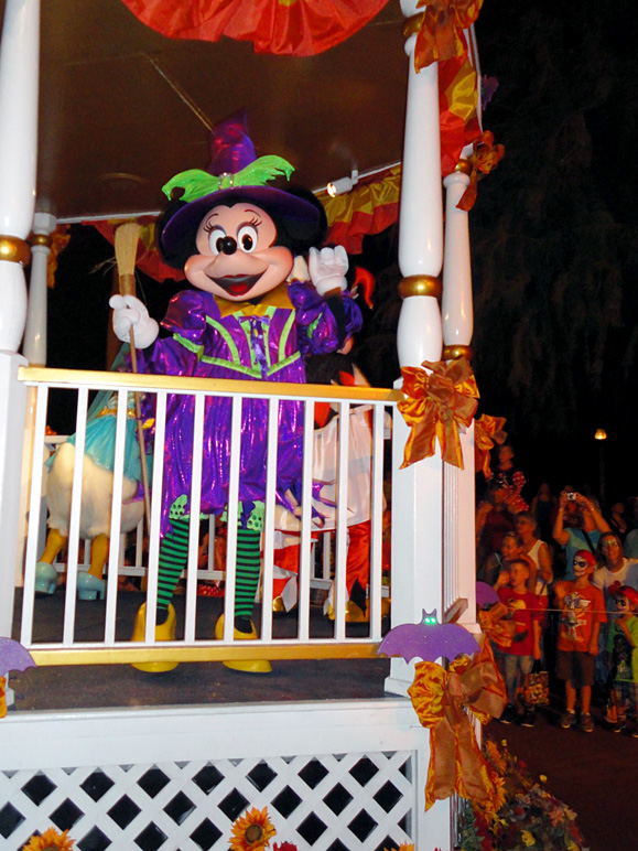 There's Minnie (243.41 KB)