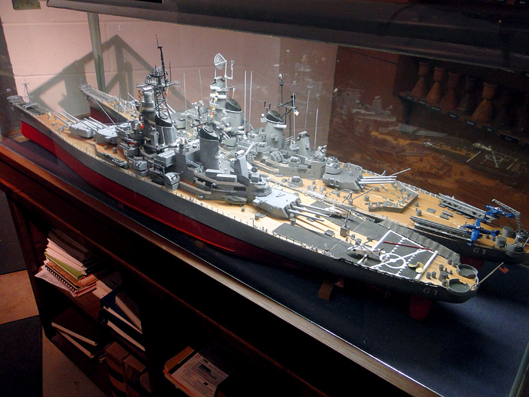 A scale battleship at a local museum (220.51 KB)