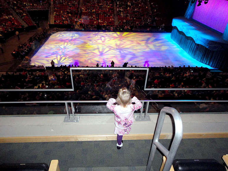 Katelyn, ready for Disney on Ice (244.38 KB)