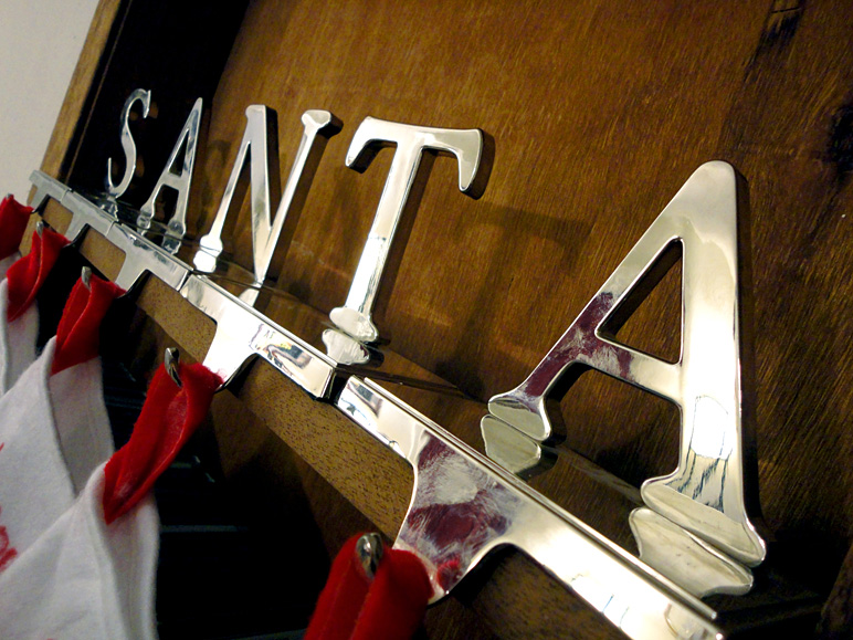 Those are our stocking hangers.  I like 'em. (230.56 KB)
