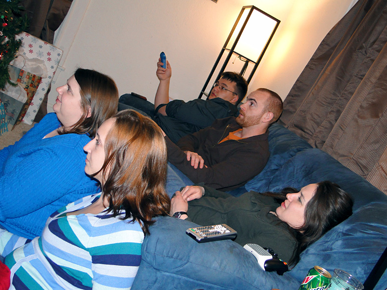 Truly intense competition.  Look at those game faces! (243.27 KB)