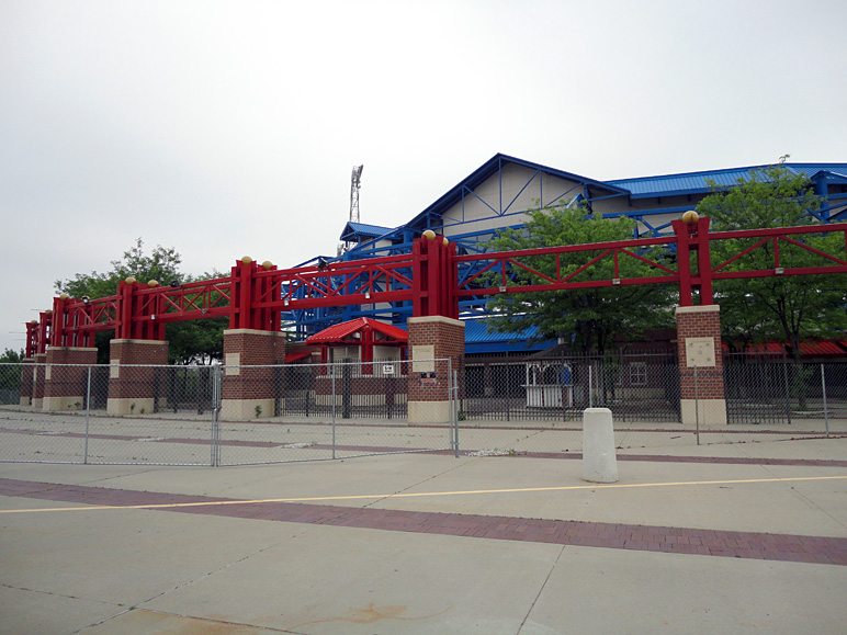 Rosenblatt Stadium, all blocked-off (179.40 KB)
