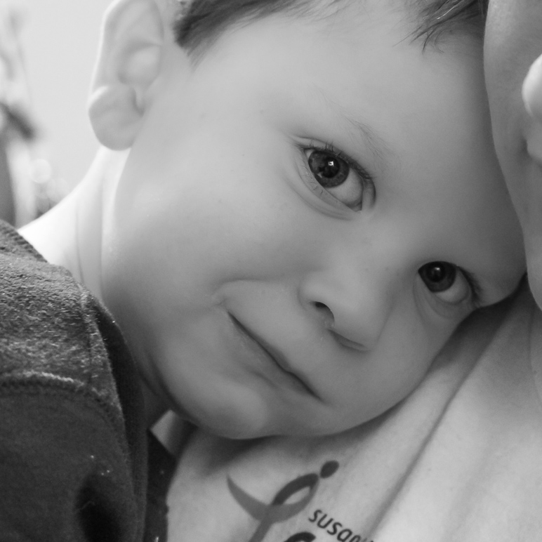 Lucas looks good in black & white. (158.04 KB)