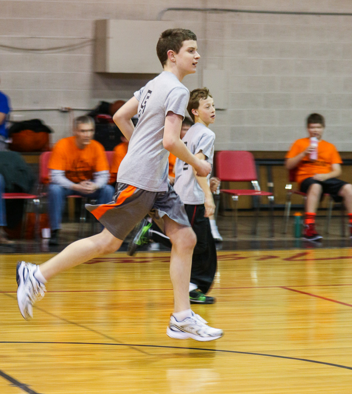 Jake looks like a giant compared to his teammate in this photo. (283.99 KB)