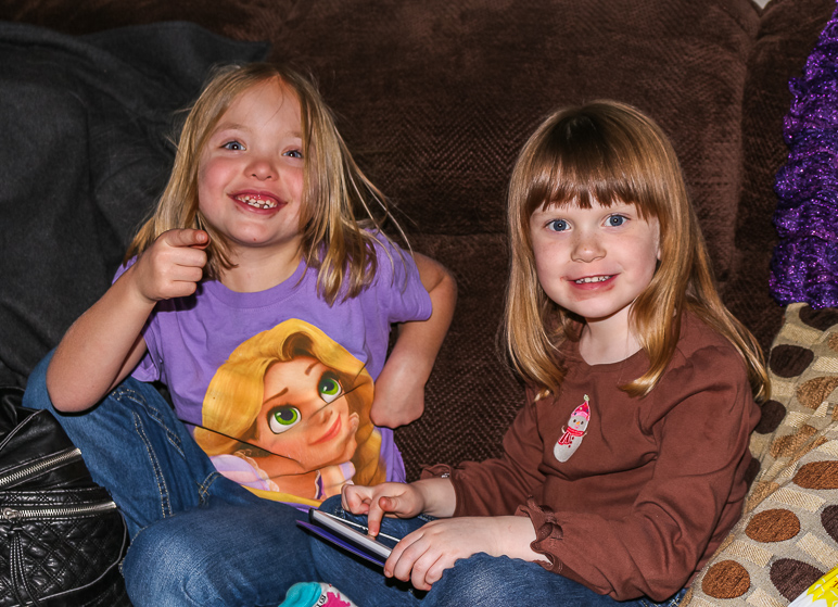My niece Hannah and Katelyn (280.44 KB)