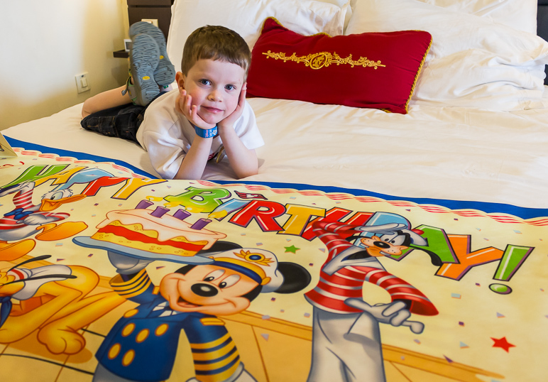 Here's Lucas with the aforementioned mat laid out across the bed. (264.54 KB)