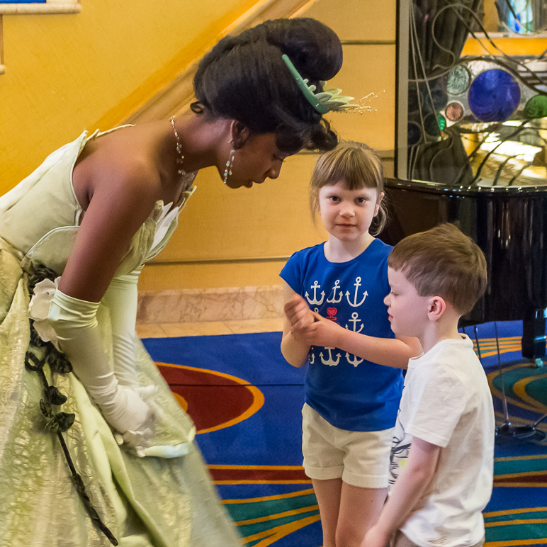 Lucas and Katelyn having a little conversation with Tiana. (365.82 KB)