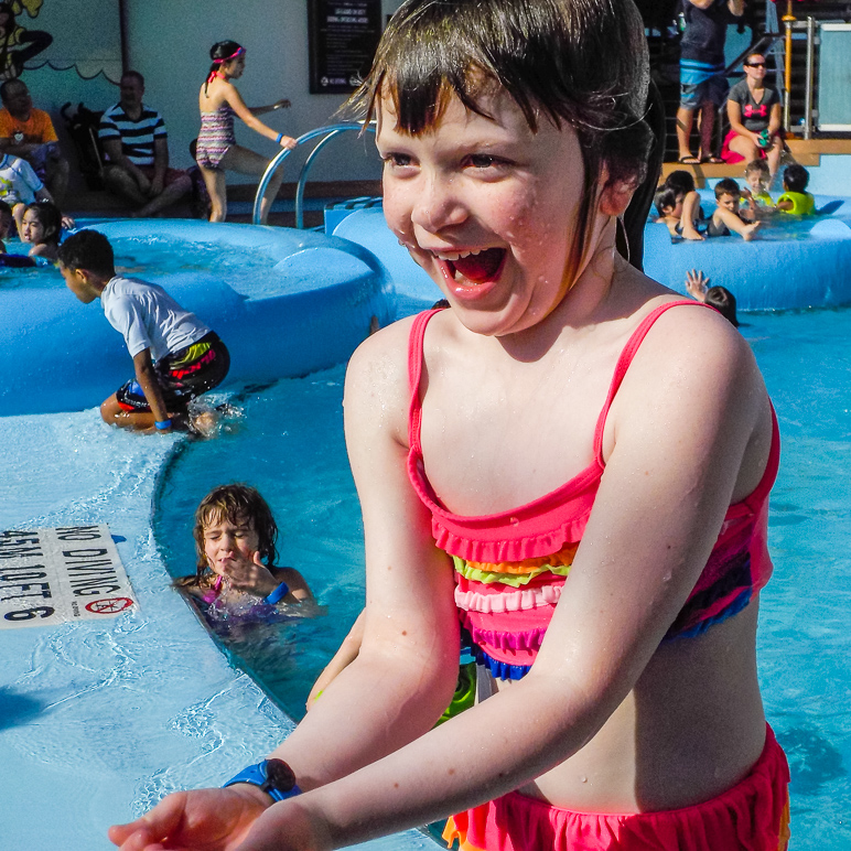 Kate loved swimming, too. (432.91 KB)