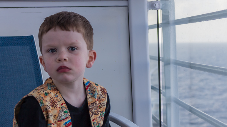 Luke, chilling on our verandah. (144.54 KB)