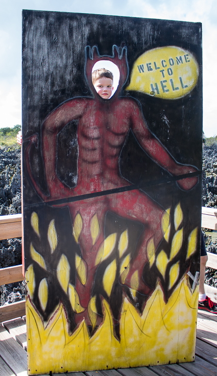 Luke welcoming you to Hell. (248.87 KB)