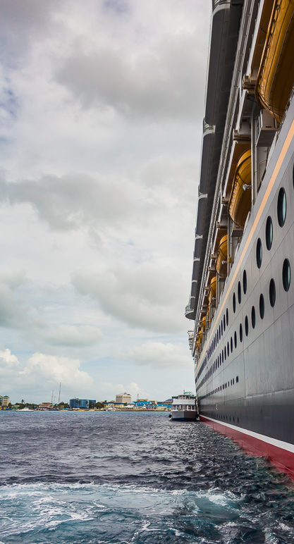 Looking down the port side of the Wonder. (173.77 KB)