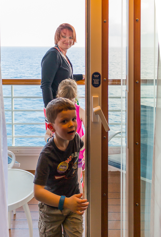 Kate and Luke really enjoyed the verandah (221.57 KB)