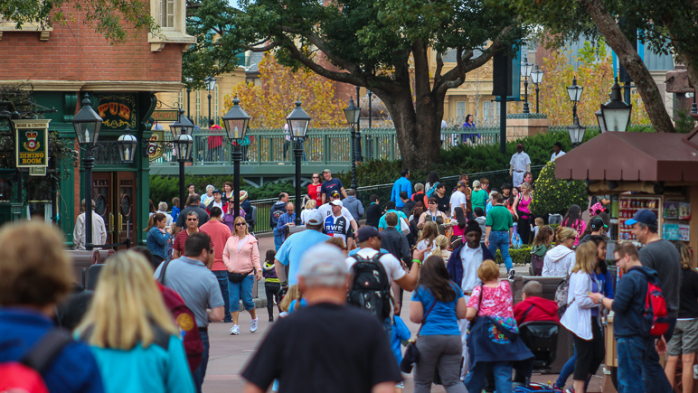 The crowds really aren't all that bad this time of the year (303.40 KB)
