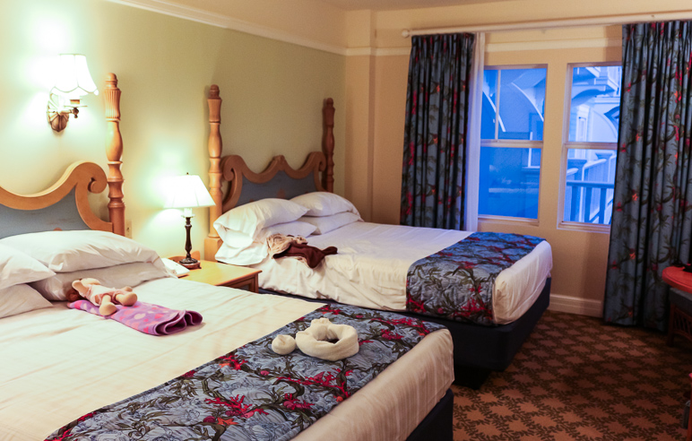 This is the smaller bedroom. (227.10 KB)