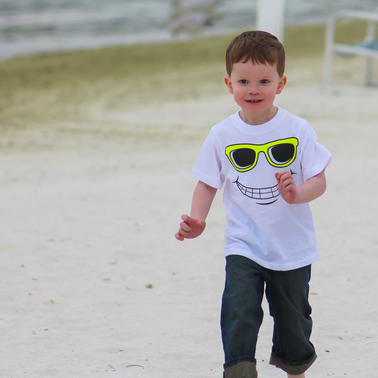 Lucas running along on the sand (159.03 KB)
