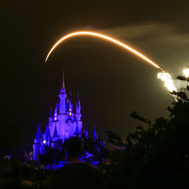 We wound up with a sub-par angle for fireworks, but I did my best. (171.62 KB)