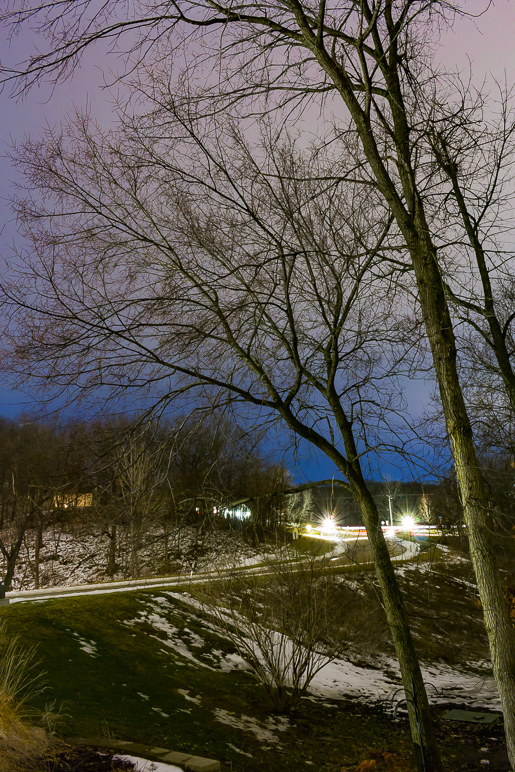A 10-minute exposure I took at my in-laws'. (366.65 KB)