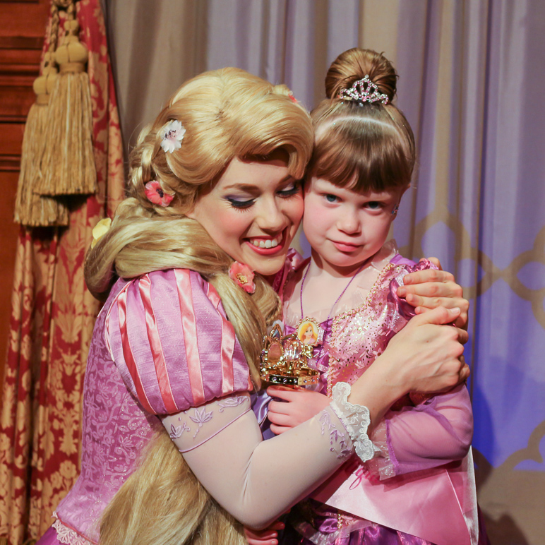 Rapunzel giving Katelyn a great hug. (359.98 KB)