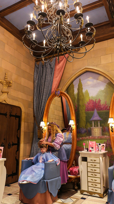 The Bibbidi Bobbidi Boutique was like every little girl's princess fantasy in one room. (264.90 KB)